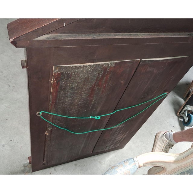 Traditional 19th Century Empire Mirror with Triangular Pediment For Sale - Image 3 of 9