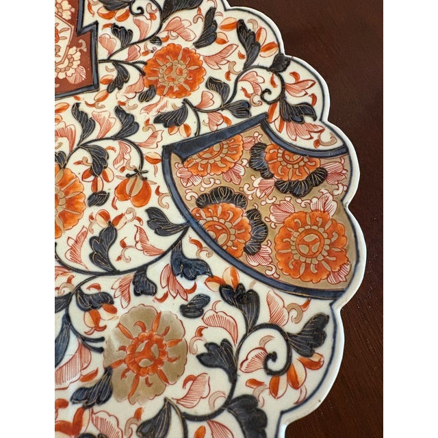 Antique Japanese Hand Painted Imari Plates, 1860s, Set of 2 For Sale - Image 13 of 14