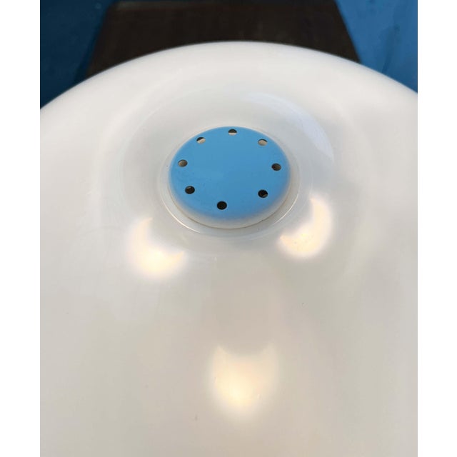 Mid-Century Modern Italian Space Age Table Lamp by Luigi Massoni for Guzzini, 1960s For Sale - Image 11 of 18