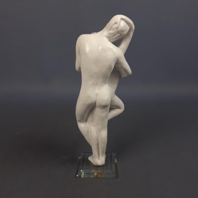 1970s Vintage Ceramic Sculpture of Couple in Love with Glass Base, 1970s For Sale - Image 5 of 16