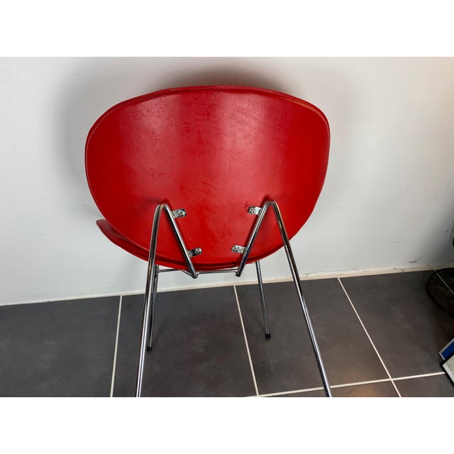 Red Lounge Chair in Vinyl, 1980 For Sale - Image 4 of 9