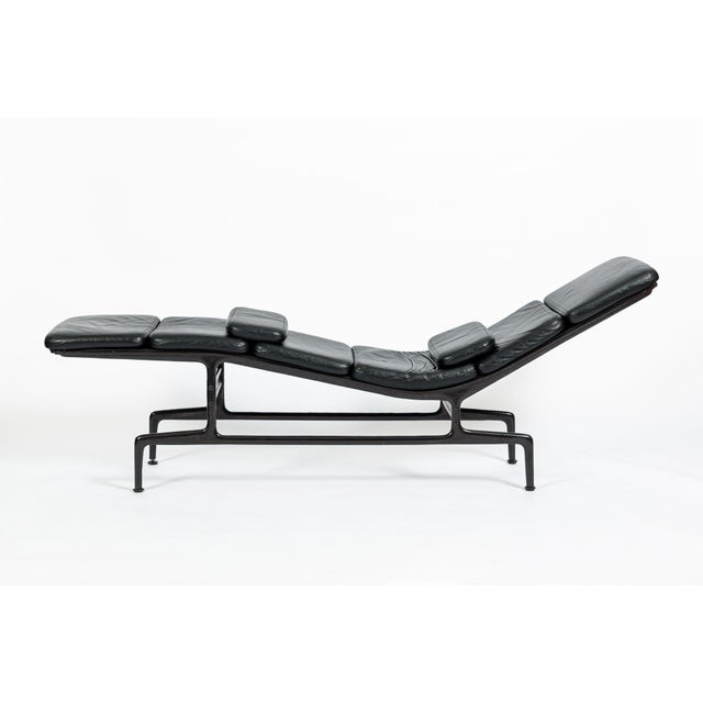Herman Miller Vintage Mid-Century Eames Es106 Billy Wilder Chaise Lounge for Herman Miller For Sale - Image 4 of 18