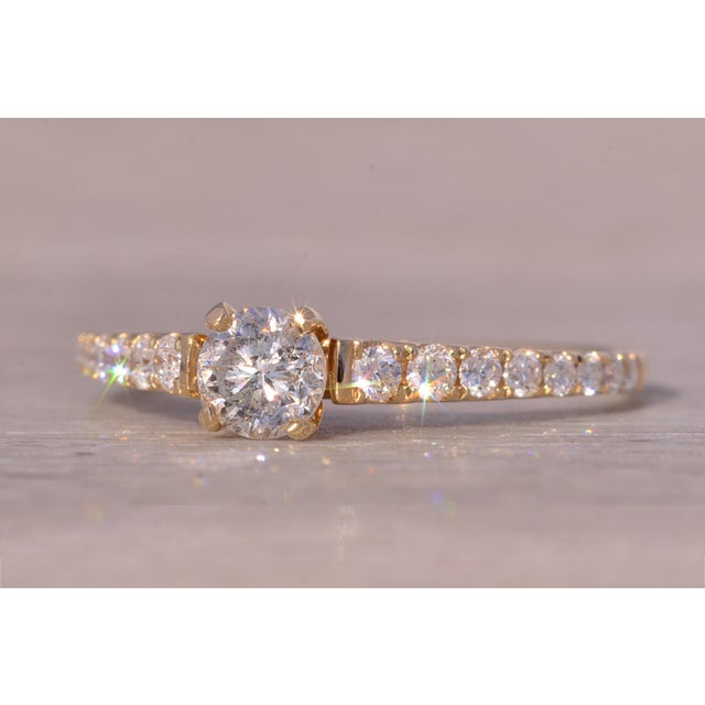 2000 - 2009 The Goes: Natural Diamond Engagement Ring in Yellow Gold For Sale - Image 5 of 11