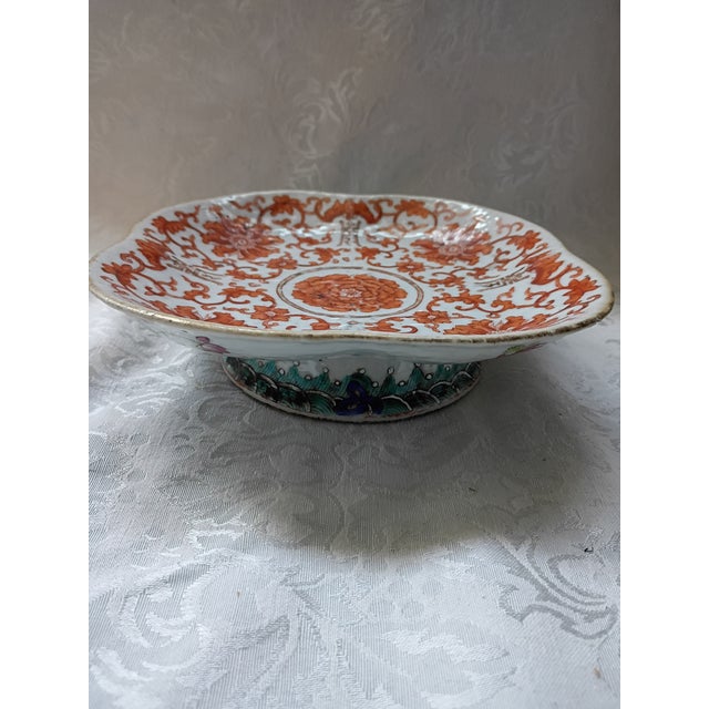 Vintage Chinese Iron-Red Enamel Lobed Square Dish With Lotus Scroll & Shou Characters For Sale - Image 10 of 10
