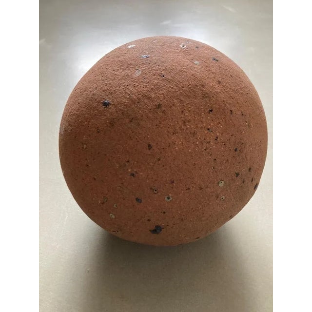 Round Ceramic Vases or Decorative Balls in Pink by Guy Bareff, 1970, Set of 2 For Sale - Image 4 of 6