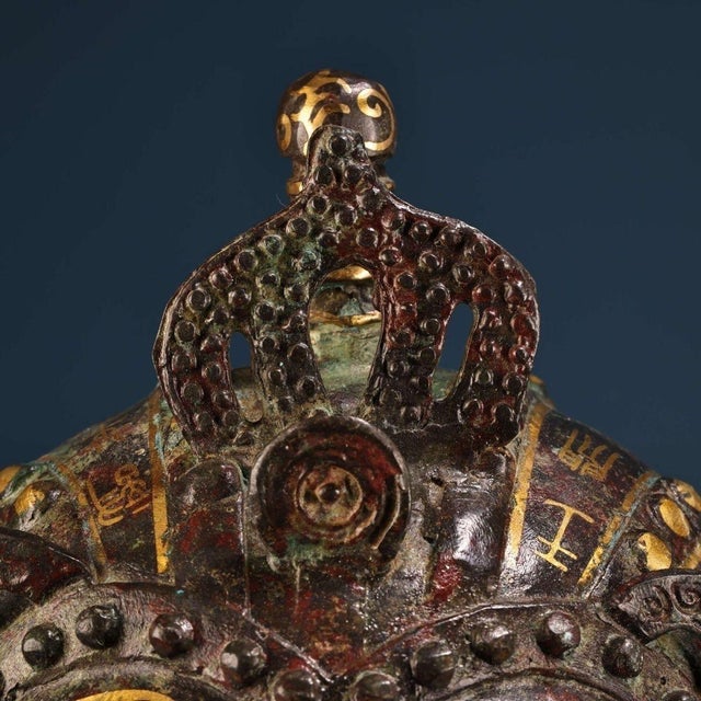 Ancient Chinese Bronze Helmet With Gold Inlay Mask – Intricate Gilded Face Armor Sculpture For Sale - Image 4 of 10