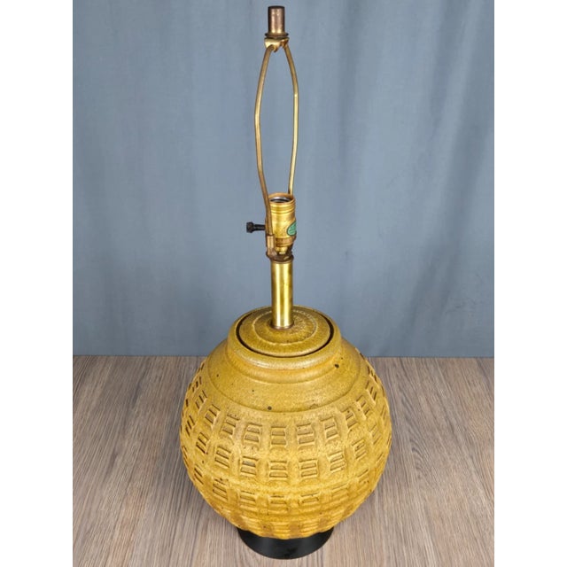 1960s Bob Kinzie for Affiliated Craftsmen Stoneware Pottery Table Lamp For Sale - Image 6 of 18