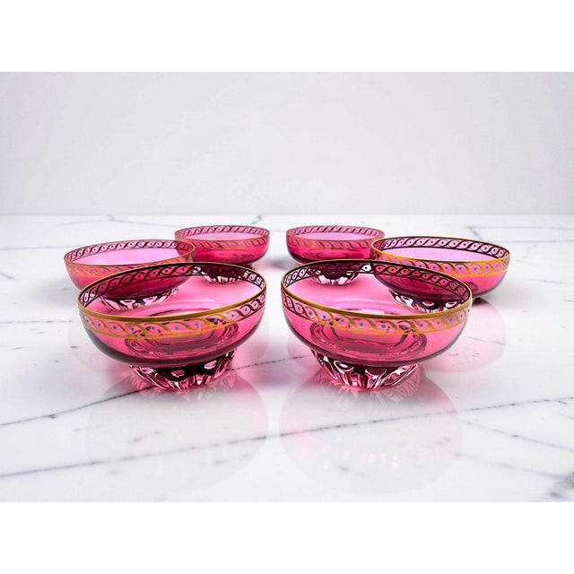 Bring the magic and luxury of Venetian tradition to your table with this magnificent set of 6 blown glass bowls,...