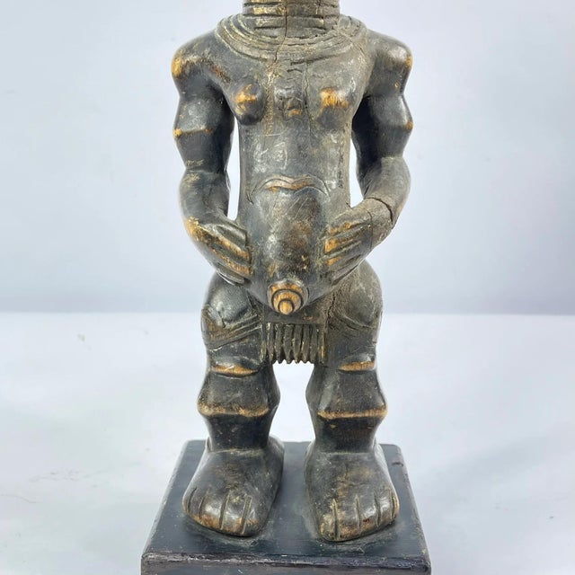 Early 20th Century Ndengese Wooden Figure on Custom Base For Sale In Denver - Image 6 of 9