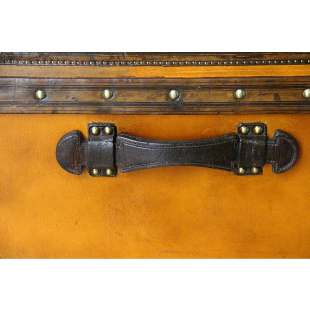 Metal Antique Cabin Trunk in Orange Canvas from Louis Vuitton, 1900s For Sale - Image 7 of 18