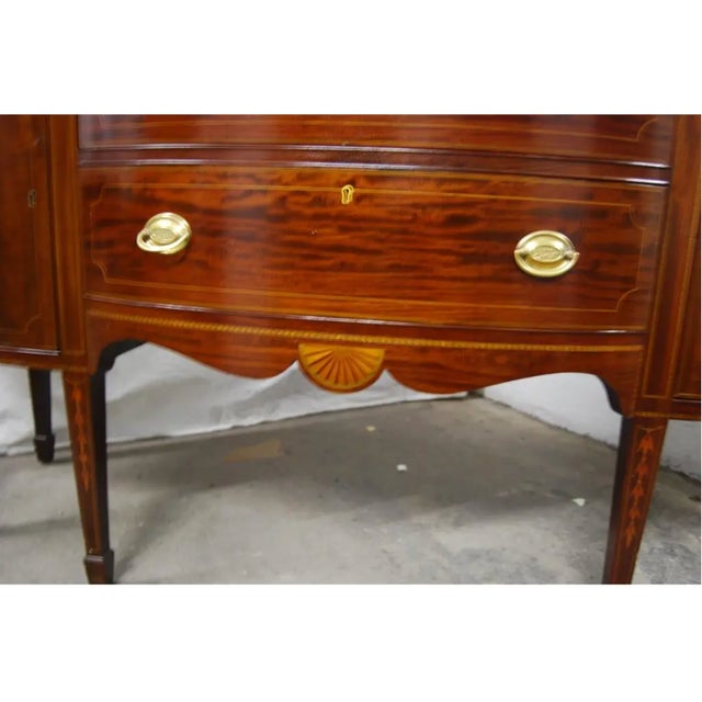 English 1900s Hepplewhite Style Mahogany Sideboard For Sale - Image 3 of 6