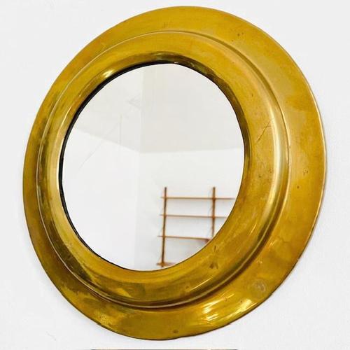 1960s Vintage Round Mirror in Brass, 1960s For Sale - Image 5 of 5