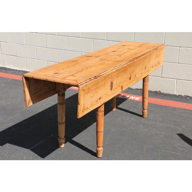 19th Century French Provincial Farmhouse Pine Drop-Leaf Dining Table For Sale - Image 4 of 18