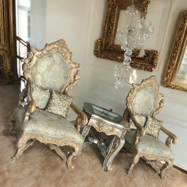 Handmade Italian Vintage Baroque Chair Bring timeless elegance to your home with this exquisite handmade vintage chair,...