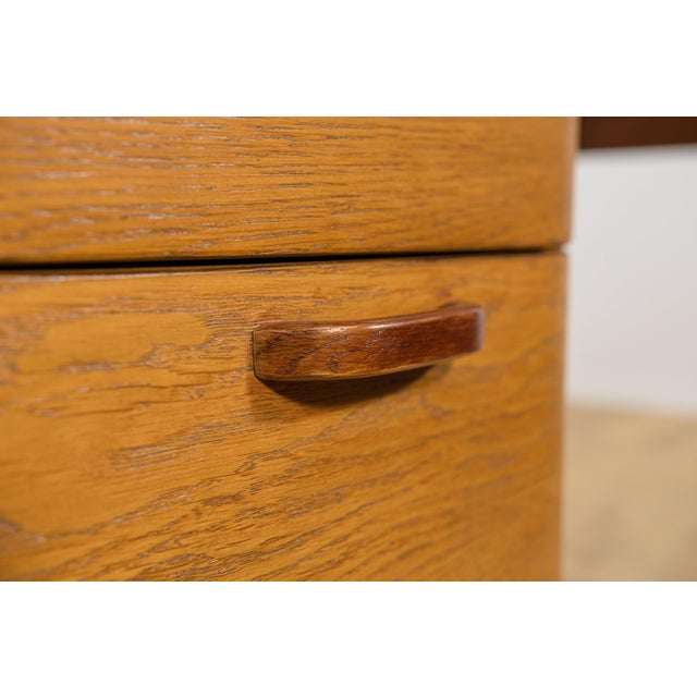 Art Deco Oak Desk by Gunnar Ericsson for Åtvidaberg / Facit AB, Sweden, 1950s For Sale - Image 13 of 18