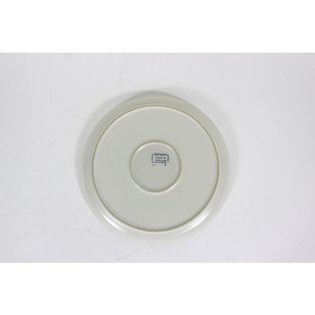 Mid-Century Modern One Denby Shamrock Dinner Plate Stoneware Made in England Replacements 1954-1981 For Sale - Image 3 of 7