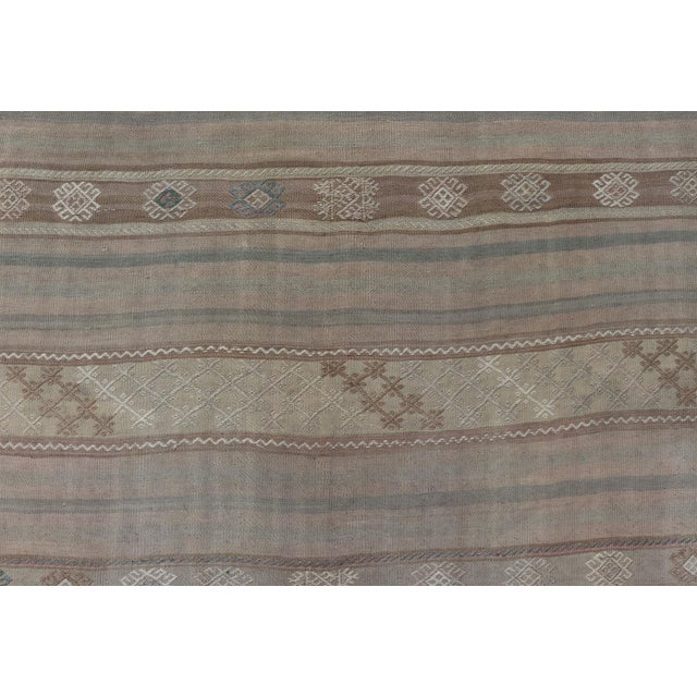 Flat-Weave Turkish Kilim With Embroideries in Earthy Tones and Hints of Pink 5'8" X 10'8" For Sale In Atlanta - Image 6 of 12