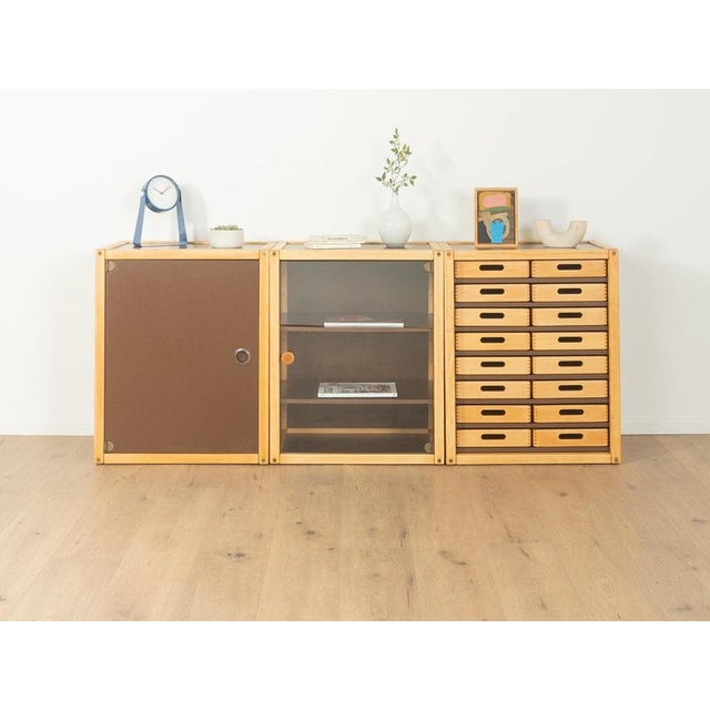 Flötotto profile system, excellent workmanship, high-quality materials, dovetailed solid wood drawers. Made in Germany,...