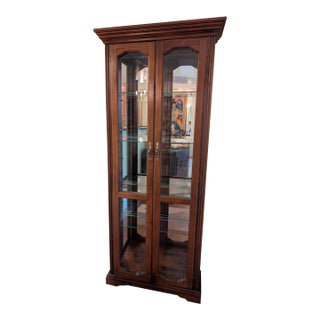 Mid 20th Century Pulaski Curio Cabinet Double Doors Light For Sale