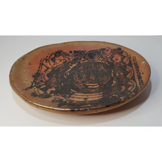 Tribal Late 20th Century St. Louis Studio Pottery Tribal Portrait Plate For Sale - Image 3 of 7