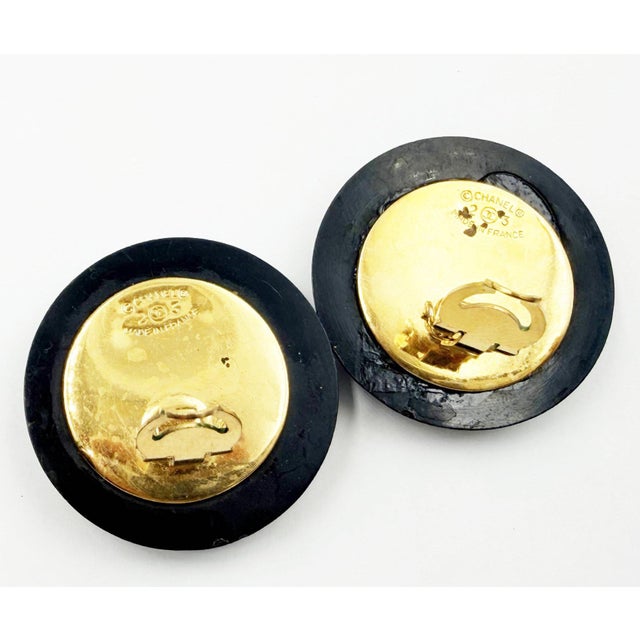 Chanel 1990s Chanel Rare Classic Black Quilted Gold CC Large Clip on Earrings, A Pair For Sale - Image 4 of 4