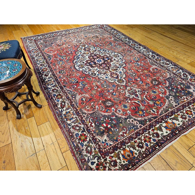 1900 - 1909 Vintage Persian Bakhtiari Rug, Handwoven Wool, Medallion Floral Pattern, Brick Red & Ivory, 7x11 For Sale - Image 5 of 15