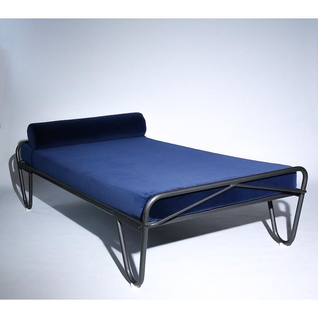 This daybed was designed by Dutch designer A.R. (Dick) Cordemeyer and manufactured by Kupers in Almelo, the Netherlands,...