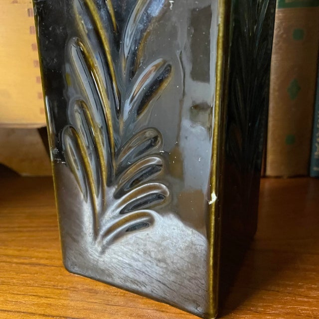 Ceramic 1970s Hull Tall Green Drip Glaze Vase For Sale - Image 7 of 8