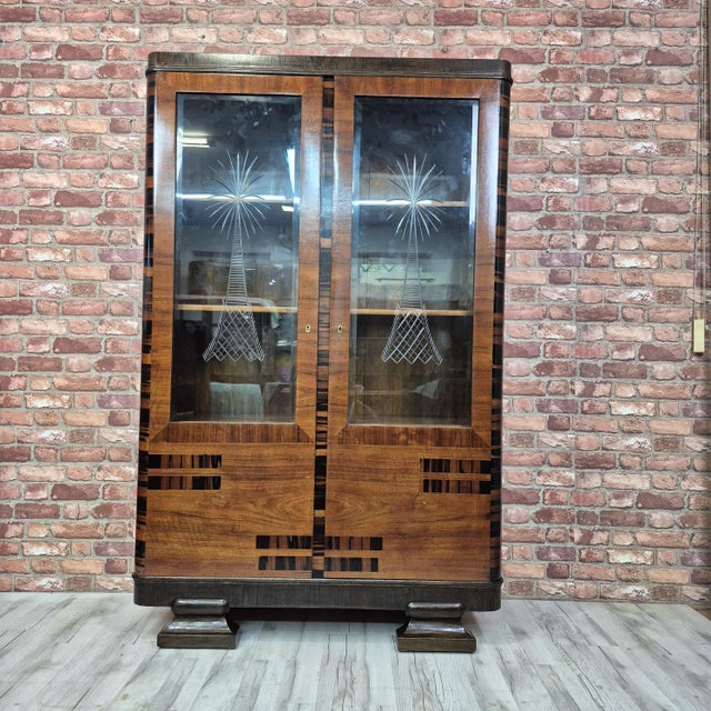 Art Deco Display Cabinet in Caucasian Walnut, Macassar Ebony and Oak, 1930s For Sale - Image 14 of 14