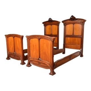 Louis Majorelle Antique French Art Nouveau Carved Walnut Twin Size Beds, Circa 1900 For Sale