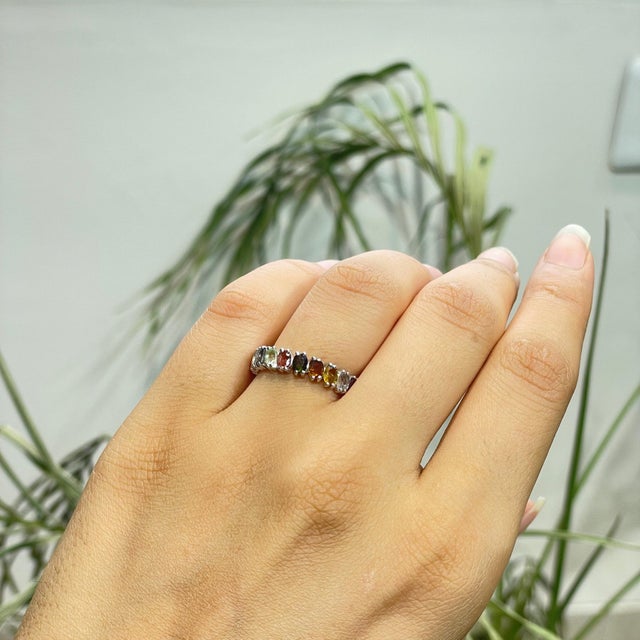 Boho 3.74 Ct Oval Multicolor Tourmaline Full Eternity Ring in 925 Sterling Silver Size 7.5 For Sale - Image 4 of 15