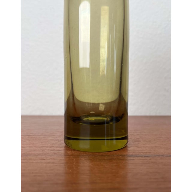 Green Mid-Century Modern Danish Labrador Series Vase in Yellow Green Glass by Per Lütken for Holmegaard, 1950s For Sale - Image 8 of 16