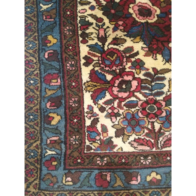 Vintage Persian Tafresh 3'4" X 4'9" For Sale In New York - Image 6 of 9