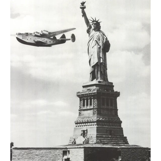 Artist: Artist Unknown Title: Statue of Liberty Year: 1995 Signed: No Medium: Offset Lithograph Paper Size: 31.75 x 23.5...