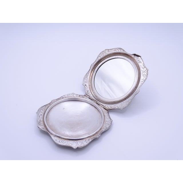 Silver Art Nouveau Powder with Mirror and Silver Plate, France, 1890s For Sale - Image 8 of 18