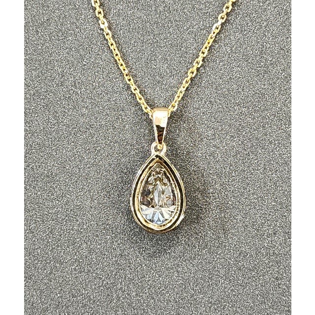 Metal 1.51 Ct Gia Certified Natural Pear-Cut Diamond in Collet Pendant Setting For Sale - Image 7 of 10