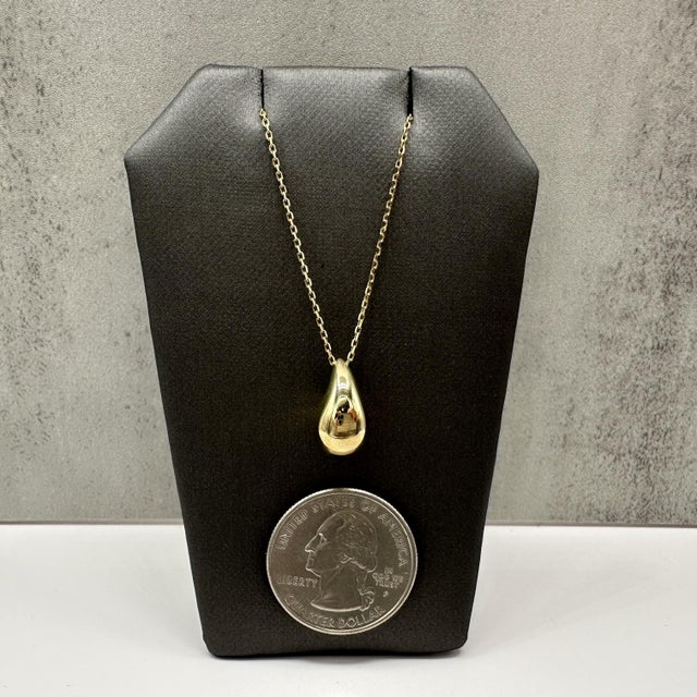Early 21st Century Teardrop Necklace 10kt Yellow Gold 18in Hollow New For Sale - Image 5 of 6