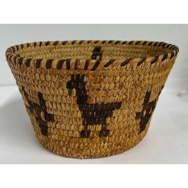 Tribal Vintage American Indian Papago Hand Woven Pictorial Basket For Sale - Image 3 of 7