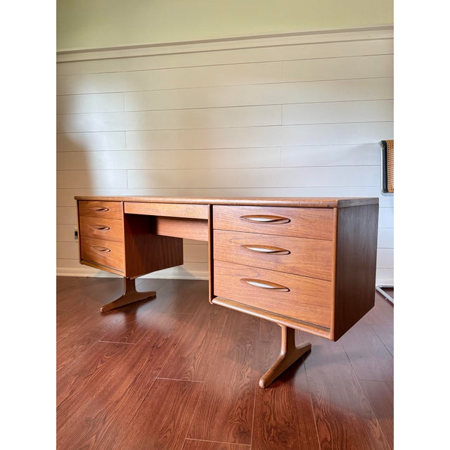Wood A Mid Century Modern Teak Vanity Dressing Table by Austin Suite, Circa 1960s., Attributed For Sale - Image 7 of 12