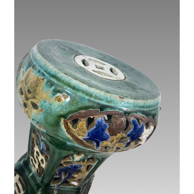 Antique Chinese Sancai Ceramic Lucky Coin Jade Green Pedestal / Plant Stand With Dragons For Sale In Tampa - Image 6 of 12