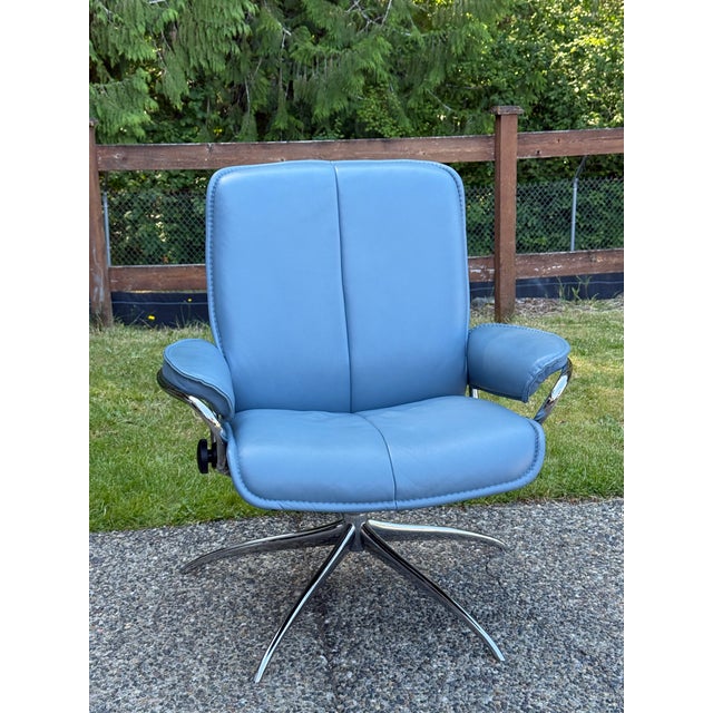 Ekornes Stressless City Low-Back Recliner Chair With Standard Base For Sale In Seattle - Image 6 of 10