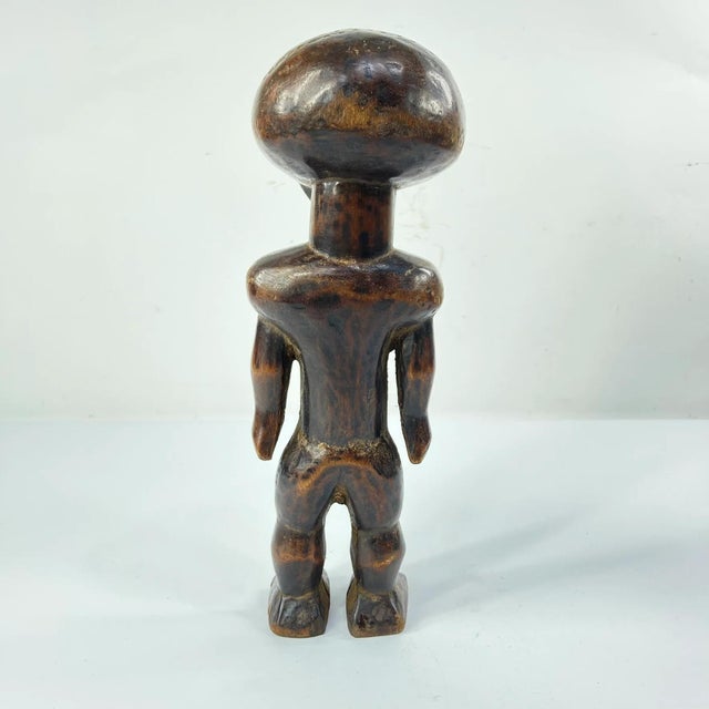 African Early 20th Century Zimba Wooden Figure With Kaolin Pigment For Sale - Image 3 of 6