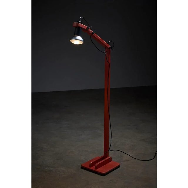 1960s Mid-Century Wooden Segmented Floor Lamp in Red, 1960s For Sale - Image 5 of 13
