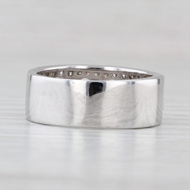 Metal 0.70ctw Diamond Heart Pattern Ring 14k White Gold Size 8.25 Anniversary Band For Sale - Image 7 of 8