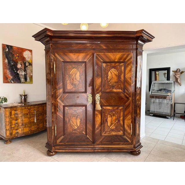 Baroque Hall Cabinet in Maple For Sale - Image 3 of 18