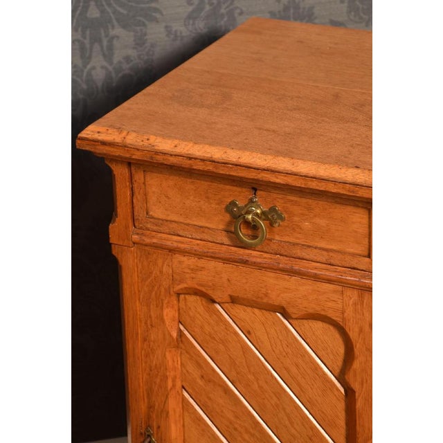Oak Bedside Cabinets, 1890s, Set of 2 For Sale - Image 4 of 8