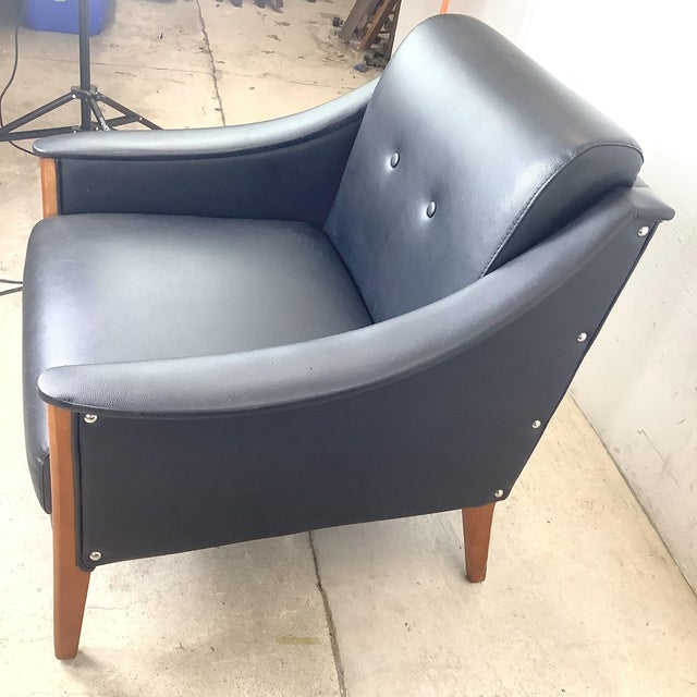 Pair Gio Ponti Style Modernist Armchairs For Sale - Image 9 of 18