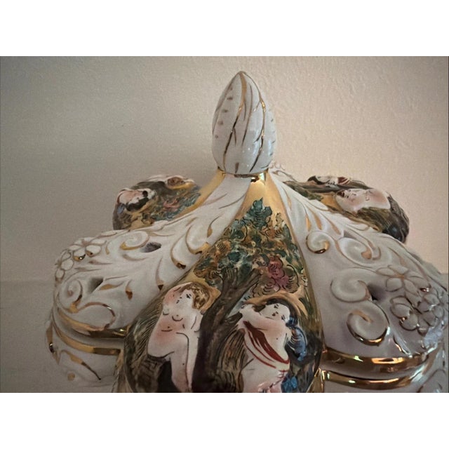 1970s Capodimonte Vintage Bernini Footed Porcelain Bowl Gilded With Cherubs For Sale - Image 5 of 9