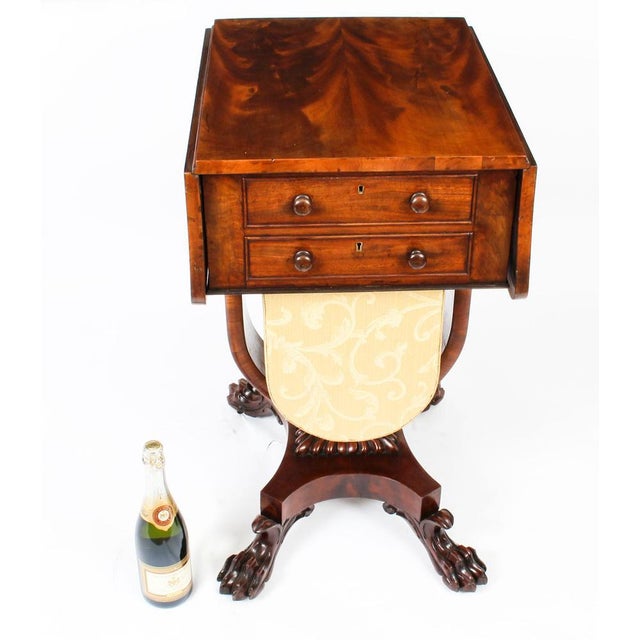 19th Century William IV Mahogany Drop-Leaf Occasional Table For Sale - Image 14 of 16