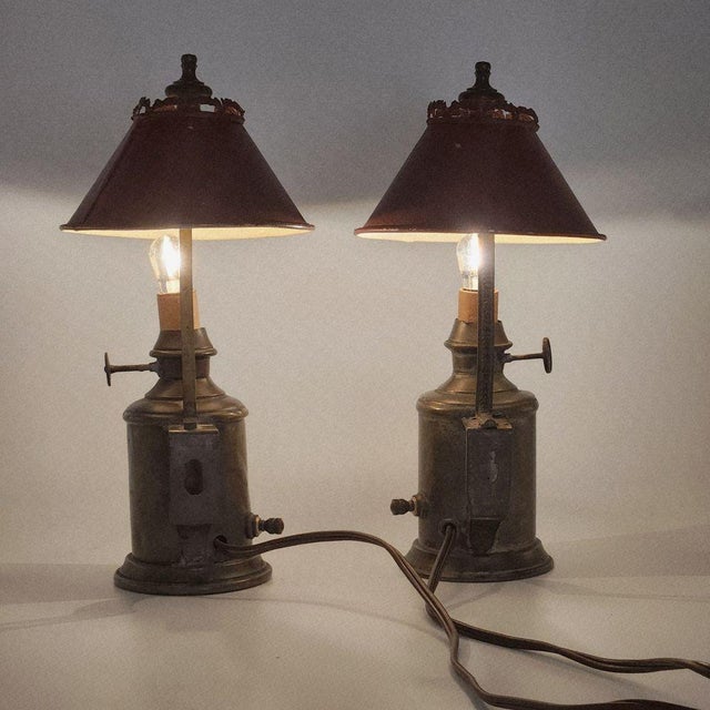 Late 19th Century Pair of Lampe Pigeon Electrified Antique "Lampe Pigeon" French Oil Lamps For Sale - Image 5 of 12